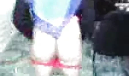 여자를 위해 선물일 아름다운 성과 키스
